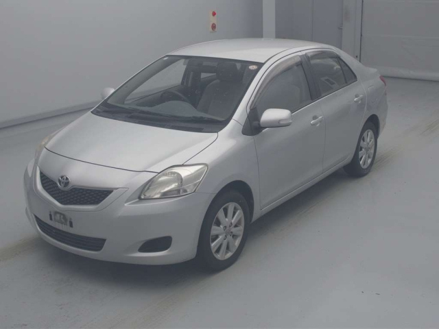 TOYOTA BELTA 2010