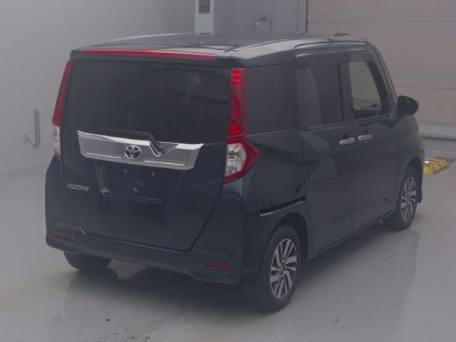 TOYOTA ROOMY 2020