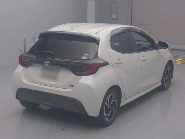 TOYOTA YARIS 2021