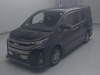 TOYOTA NOAH 2018
