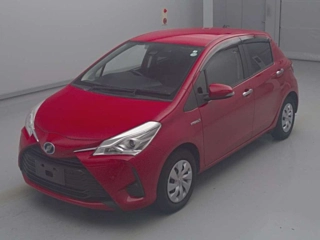 TOYOTA VITZ 2018
