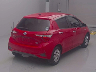 TOYOTA VITZ 2018