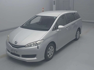TOYOTA WISH 2015