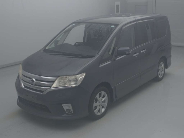 NISSAN SERENA 2011