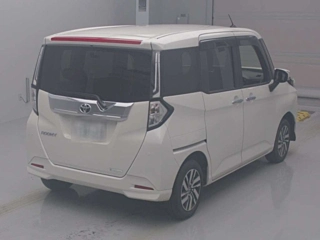 TOYOTA ROOMY 2024