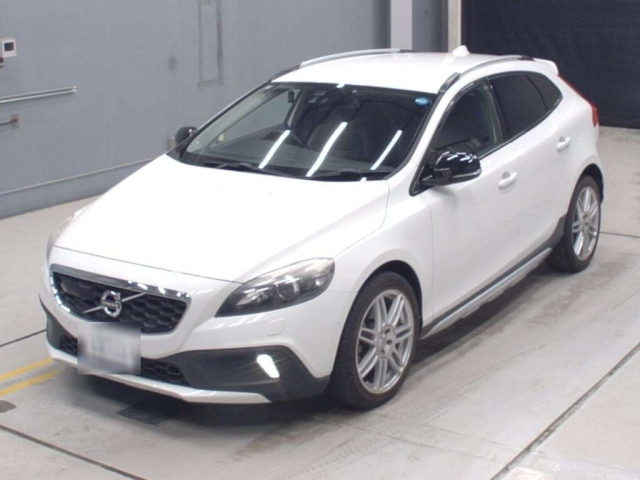VOLVO V40 2013