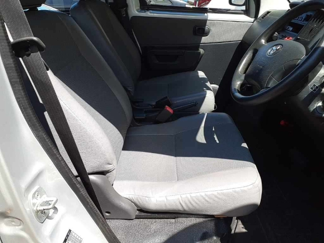 TOYOTA LITE ACE VAN 2013