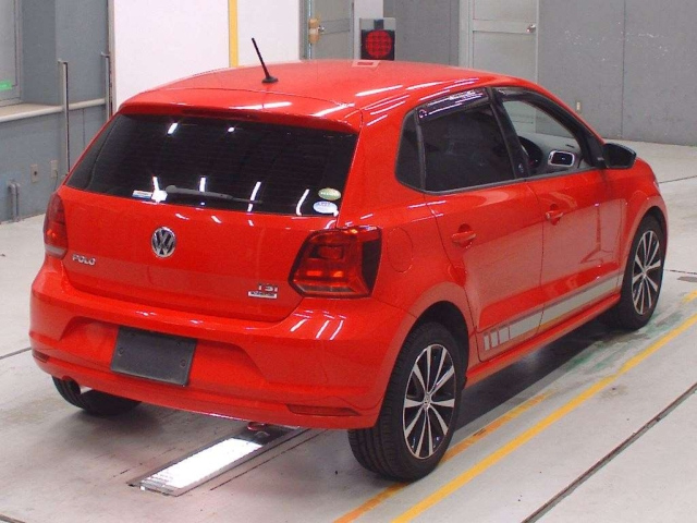 VOLKSWAGEN POLO 2017