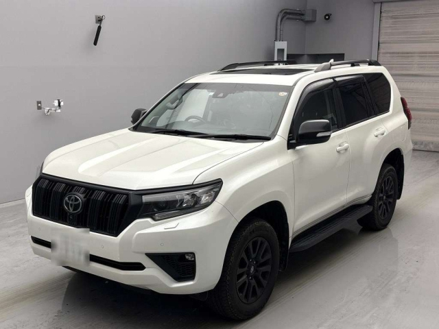 TOYOTA LAND CRUISER PRADO 2023