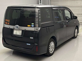 TOYOTA VOXY 2015