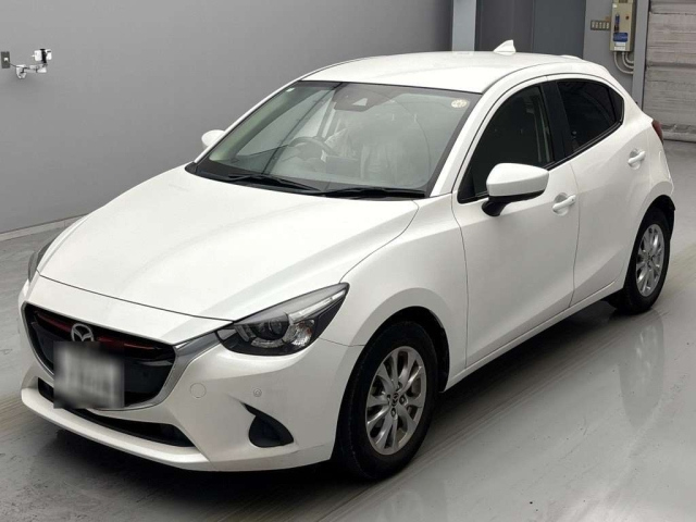 MAZDA DEMIO 2018