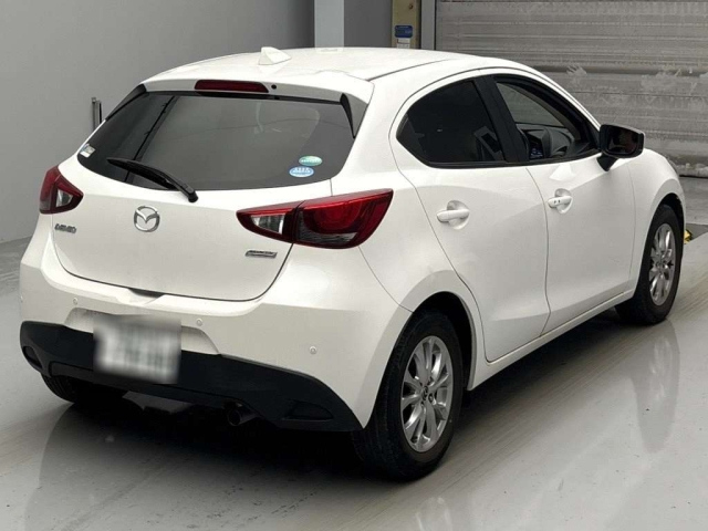 MAZDA DEMIO 2018