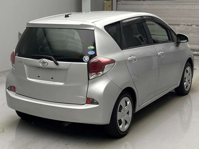 TOYOTA RACTIS 2016