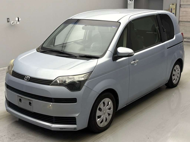 TOYOTA SPADE 2012