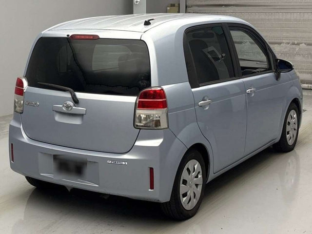 TOYOTA SPADE 2012