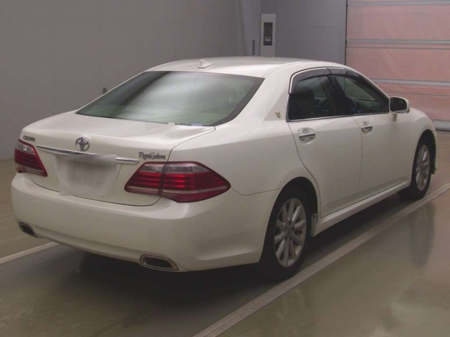 TOYOTA CROWN 2010