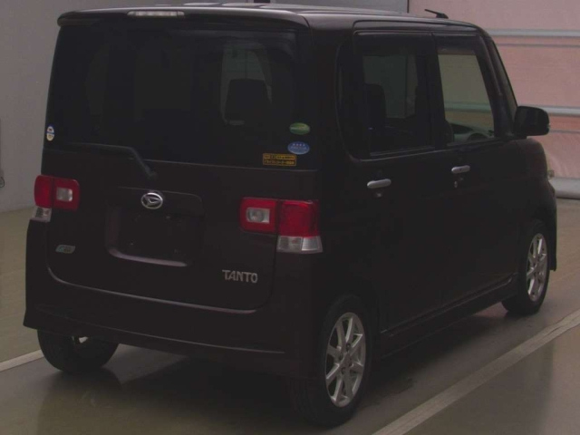 DAIHATSU TANTO 2012
