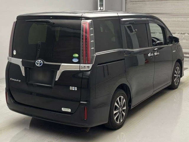TOYOTA ESQUIRE 2020