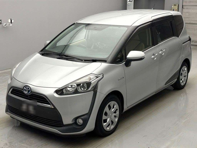 TOYOTA SIENTA 2015