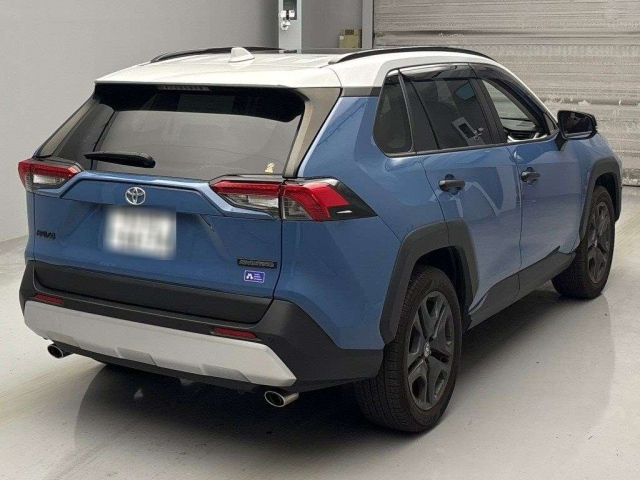 TOYOTA RAV4 2023