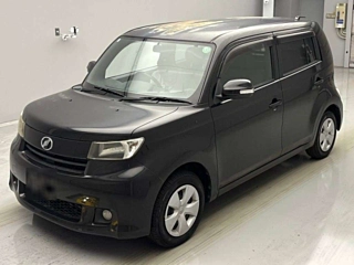 TOYOTA BB 2010