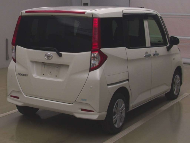 TOYOTA ROOMY 2023