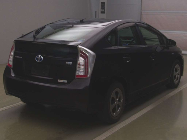 TOYOTA PRIUS 2015