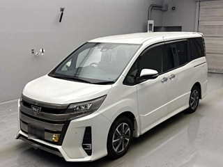 TOYOTA NOAH 2020