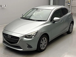 MAZDA DEMIO 2016