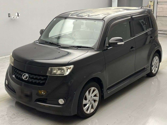 TOYOTA BB 2010
