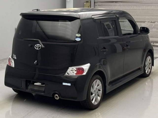 TOYOTA BB 2010