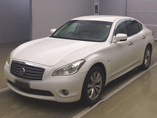 NISSAN FUGA 2013