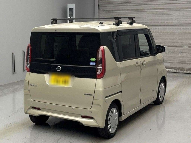 NISSAN ROOX 2021