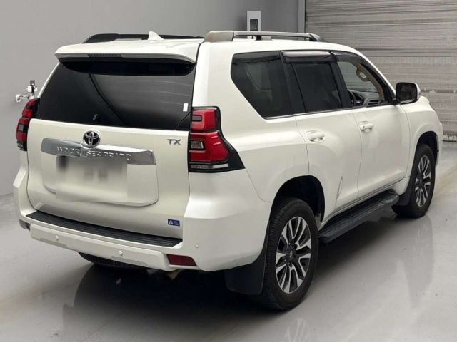 TOYOTA LAND CRUISER PRADO 2023