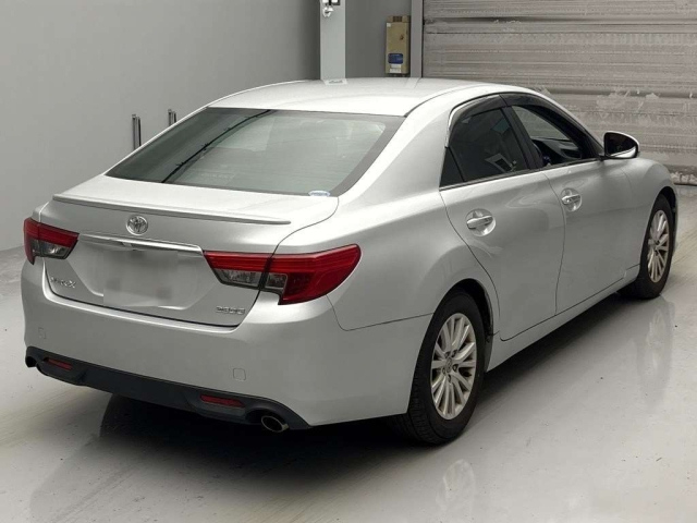 TOYOTA MARK X 2012