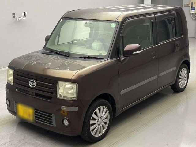 DAIHATSU MOVE CONTE 2011