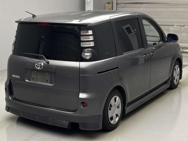 TOYOTA SIENTA 2008