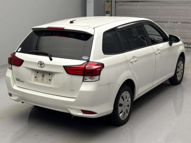 TOYOTA COROLLA FIELDER 2016