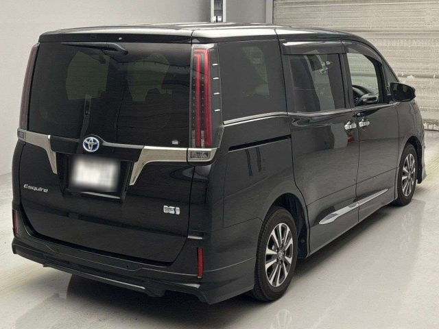 TOYOTA ESQUIRE 2021
