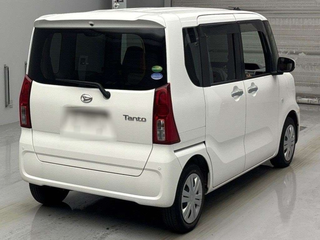 DAIHATSU TANTO 2020