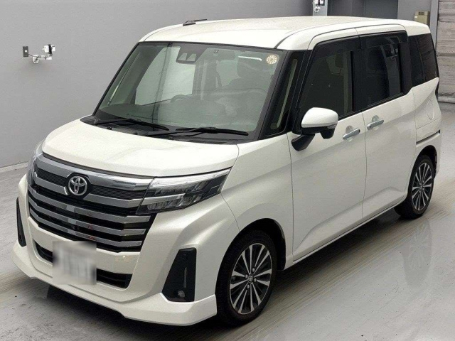 TOYOTA ROOMY 2023