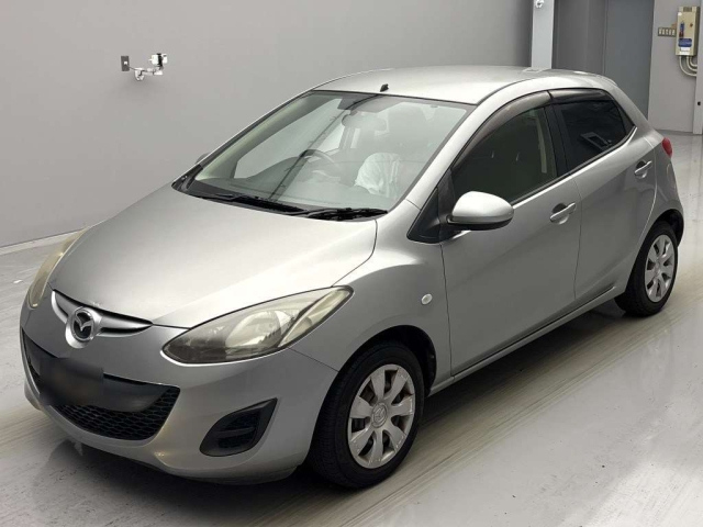 MAZDA DEMIO 2011