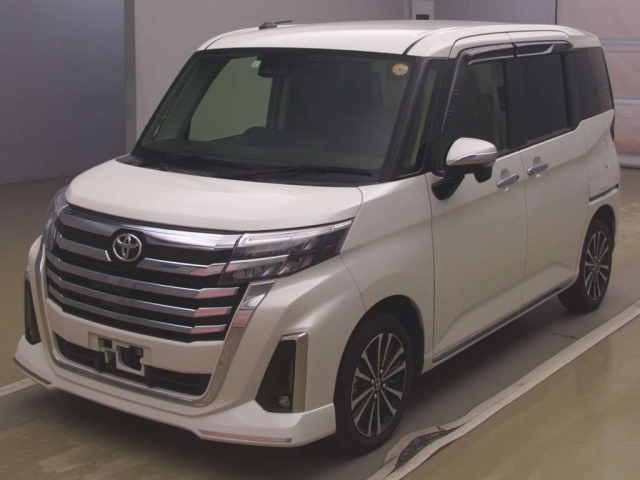 TOYOTA ROOMY 2023