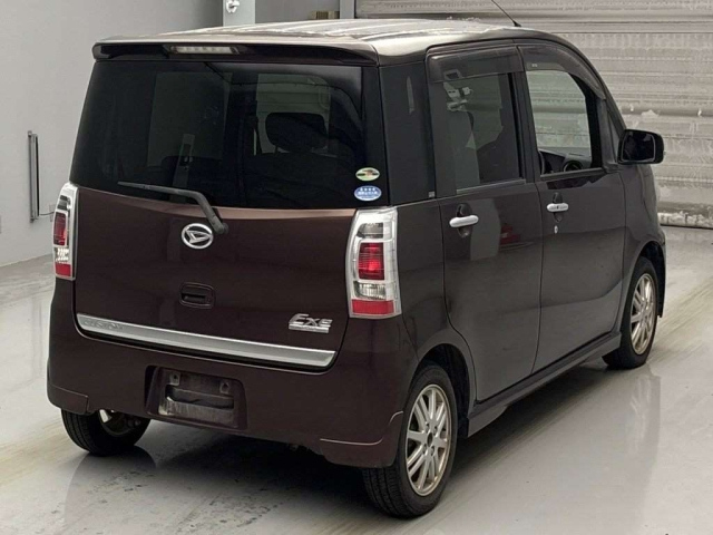 DAIHATSU TANTO EXE 2010