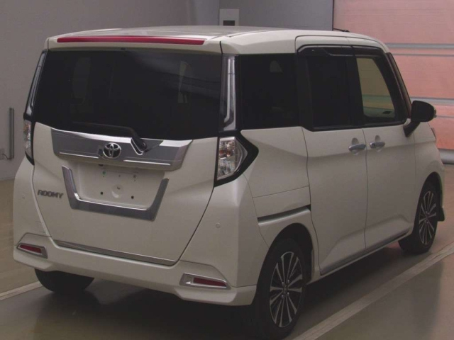 TOYOTA ROOMY 2023