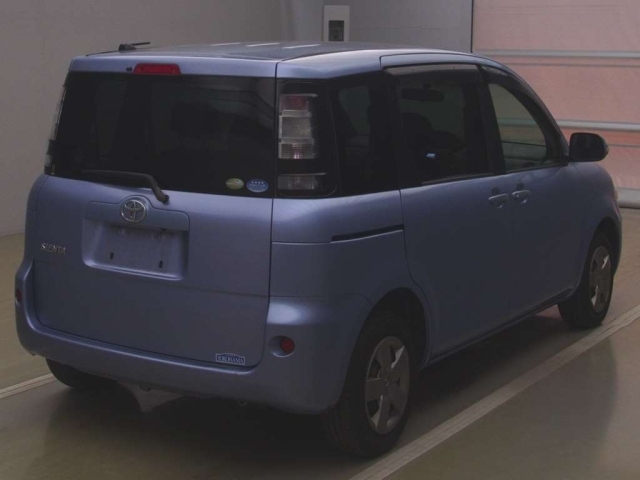 TOYOTA SIENTA 2011