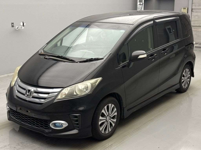 HONDA FREED 2013