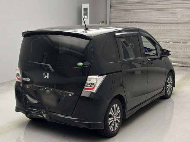 HONDA FREED 2013