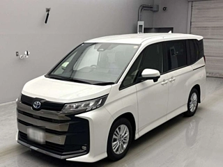 TOYOTA NOAH 2022