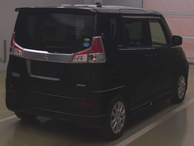 MITSUBISHI DELICA D2 2018